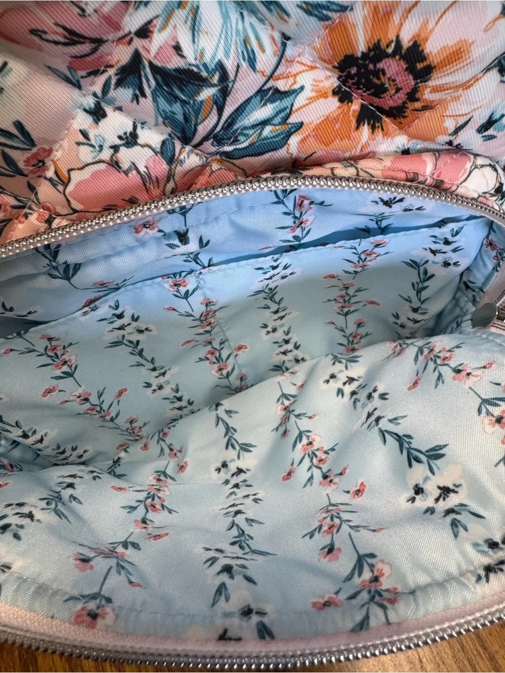 Like new! Vera Bradley Convertible Small Backpack